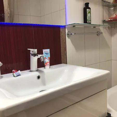 Апартаменти Jb *